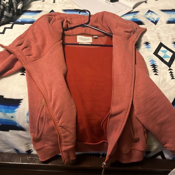 Like brand new worn once Wanakome zip up hoodie - Picture 5 of 5